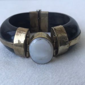 *Vintage Chunky Bracelet with Mother of Pearl